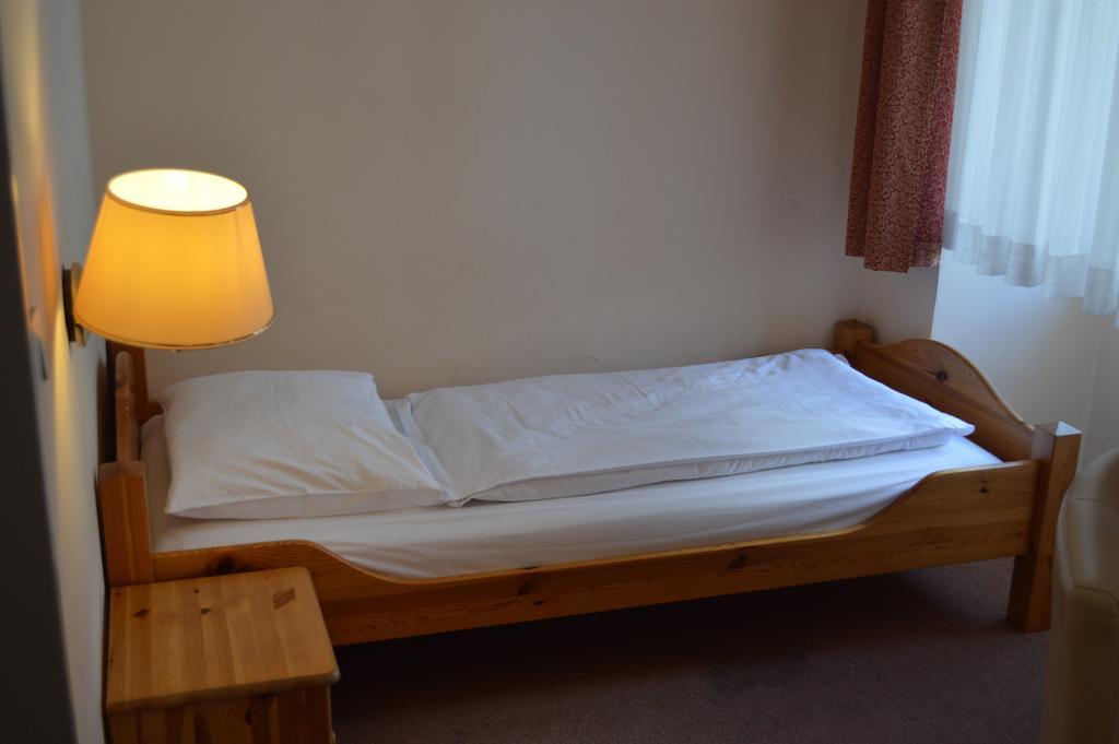 Hotel Pension Walzerstadt Вена Номер фото
