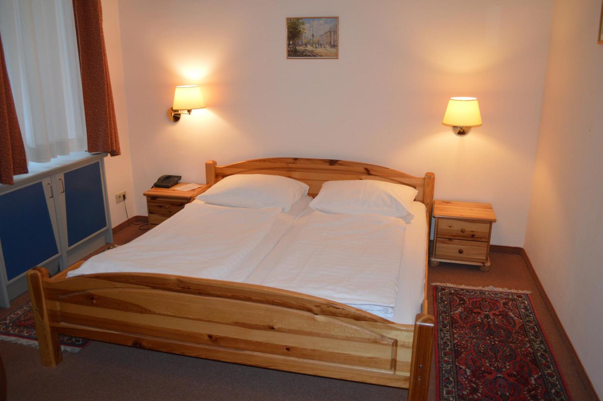 Hotel Pension Walzerstadt Вена Номер фото